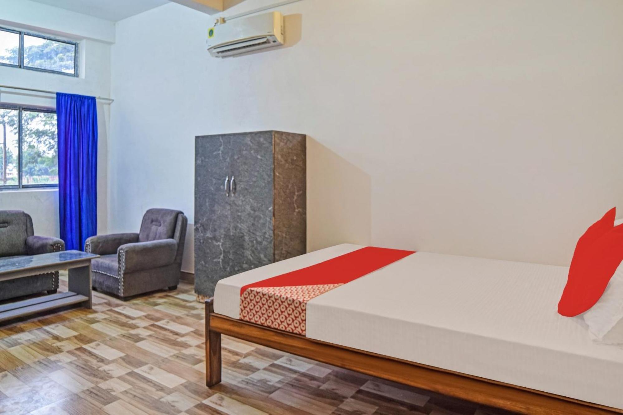 Spot On Jp Guest House Kaharpara エクステリア 写真
